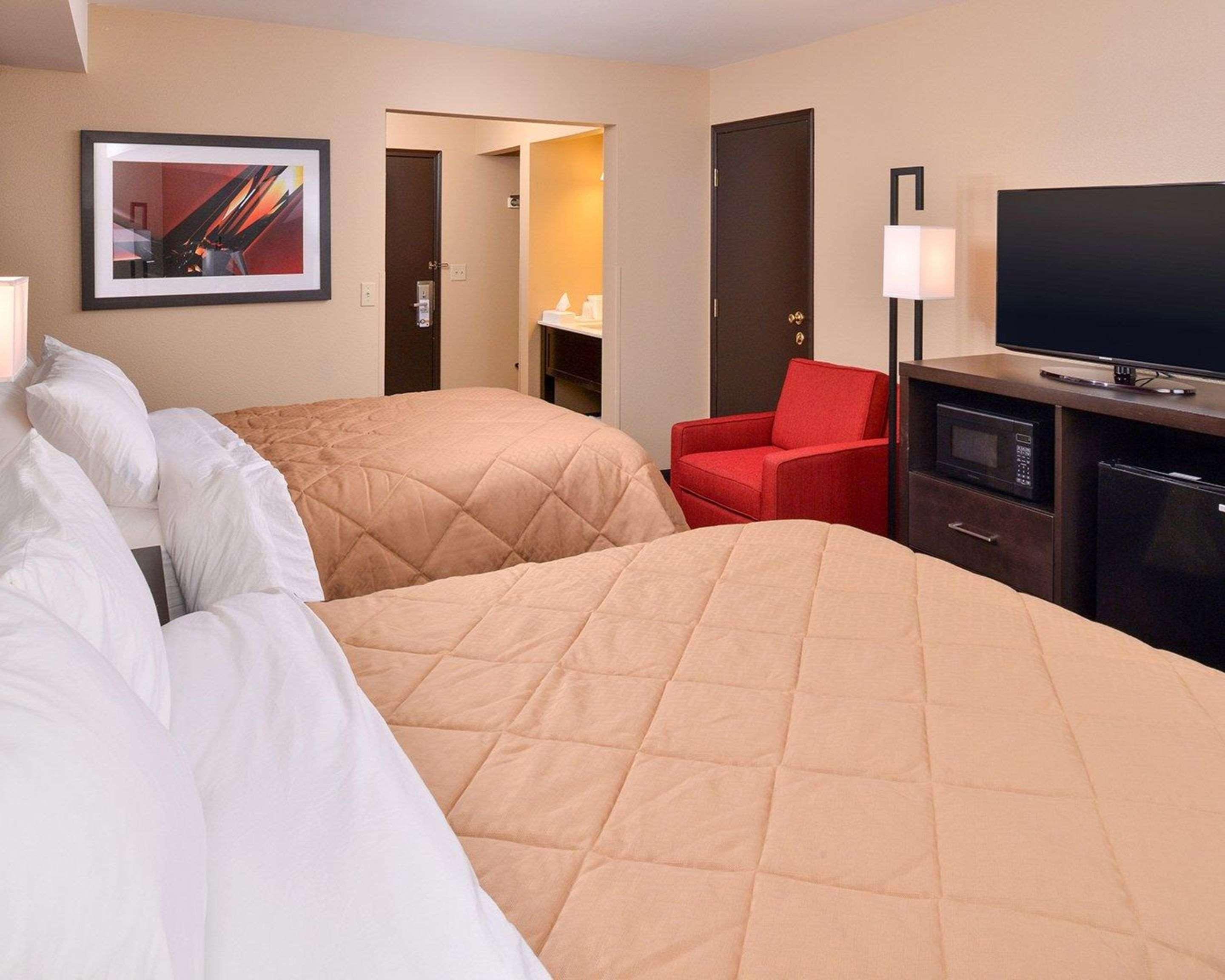 Quality Inn & Suites Tacoma - Seattle Extérieur photo