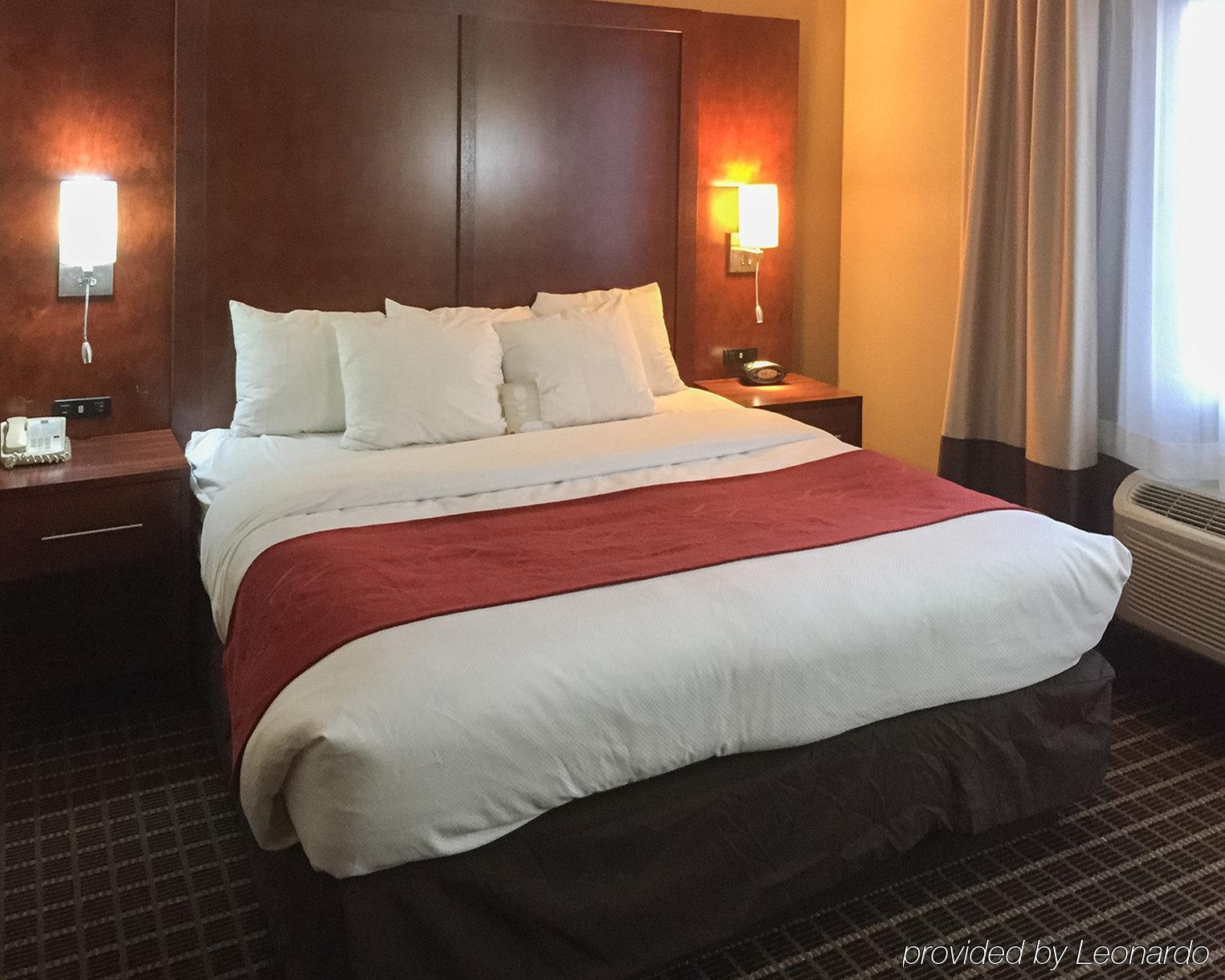 Quality Inn & Suites Tacoma - Seattle Extérieur photo