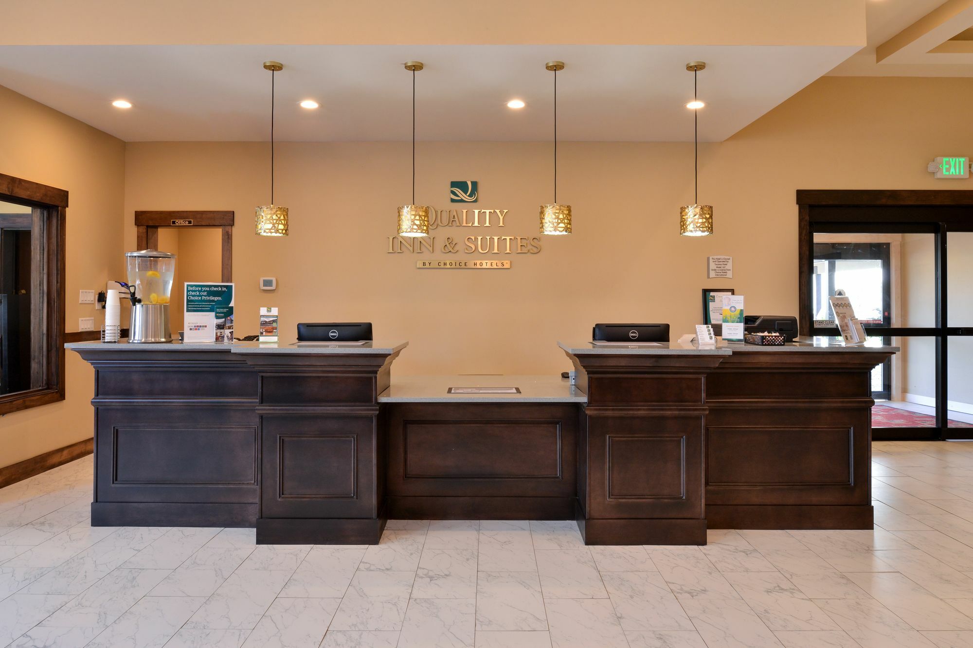 Quality Inn & Suites Tacoma - Seattle Extérieur photo